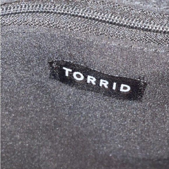 Torrid NWOT pink shoulder purse​​ - Picture 6 of 6